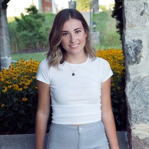 Meet your Posher, Elena